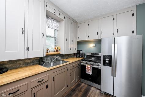 333 S Silver Street Louisville OH 44641
