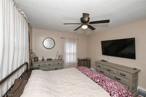 333 S Silver Street Louisville OH 44641
