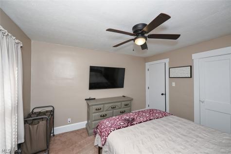 333 S Silver Street Louisville OH 44641