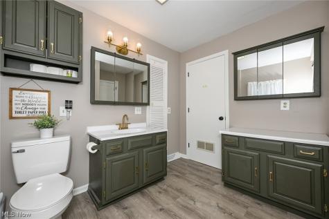 333 S Silver Street Louisville OH 44641