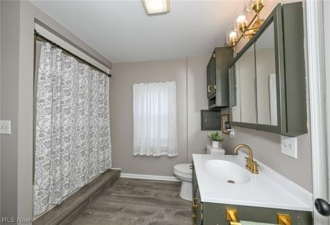 333 S Silver Street Louisville OH 44641
