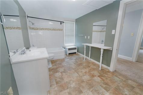 7064 State Route 14 Ravenna OH 44266
