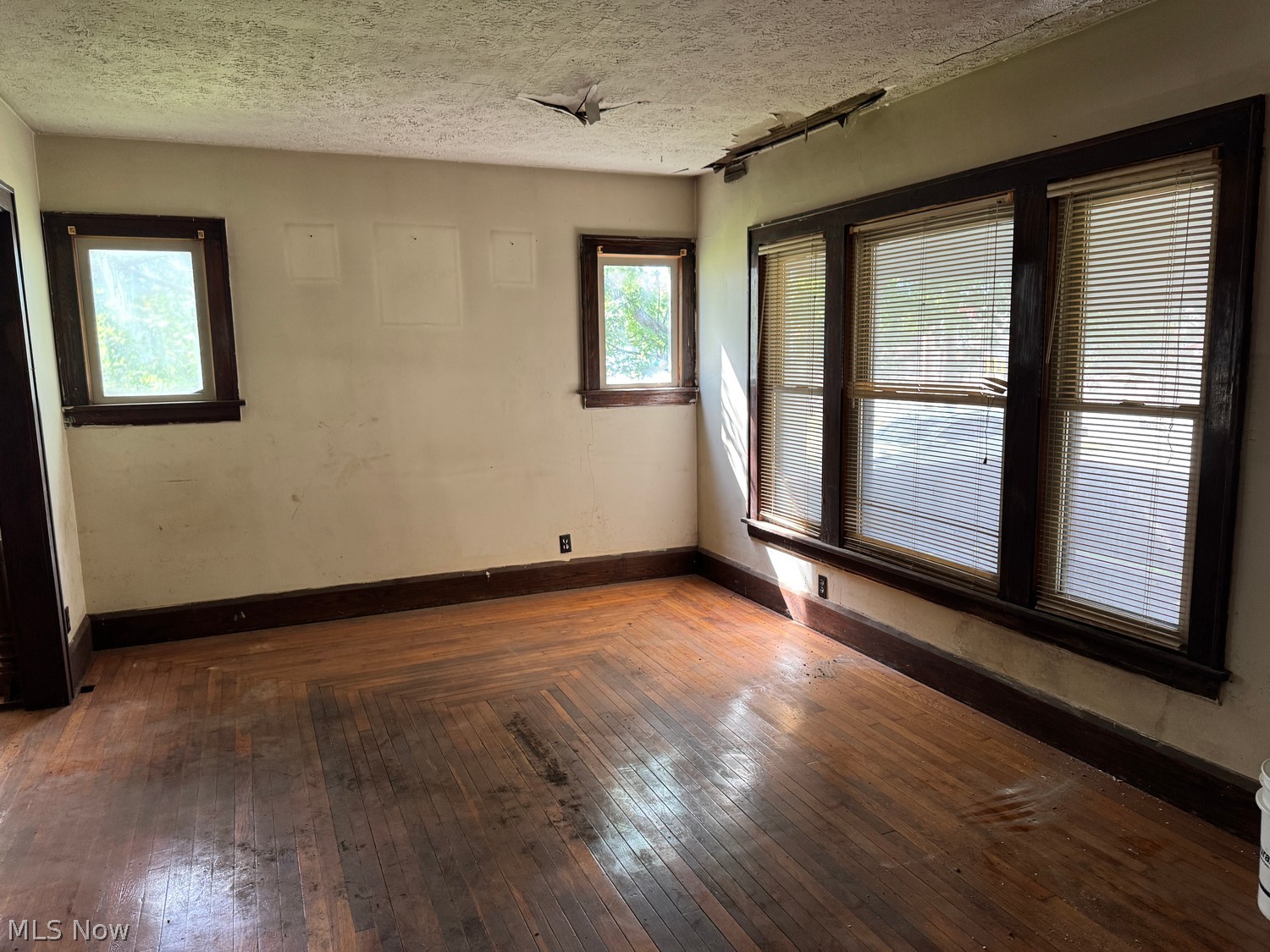 614 Oberlin Elyria Road Elyria OH 44035