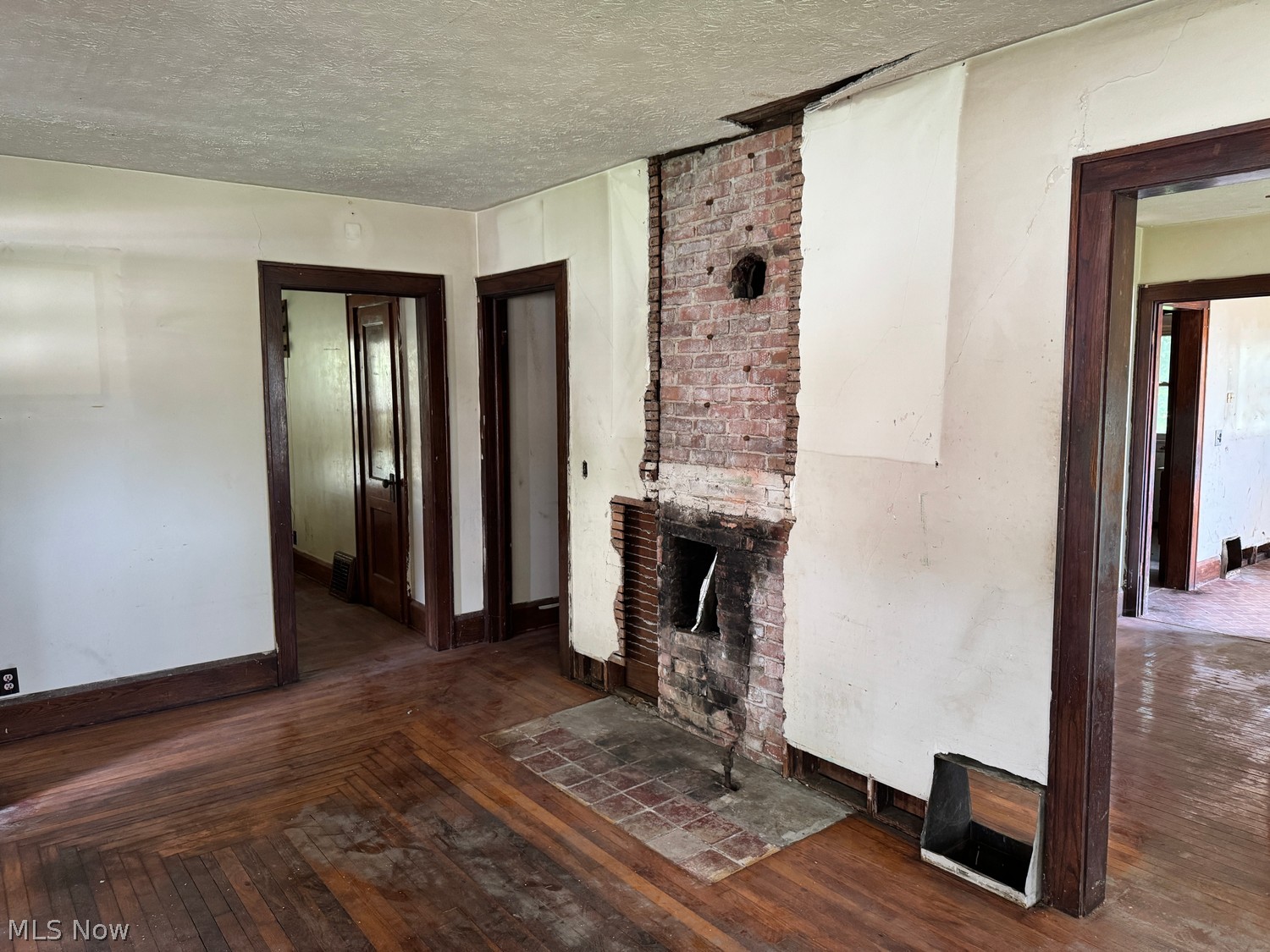 614 Oberlin Elyria Road Elyria OH 44035