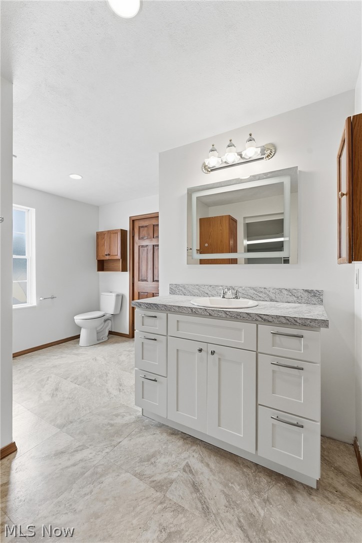 2906 Lincoln Way NW Massillon OH 44647