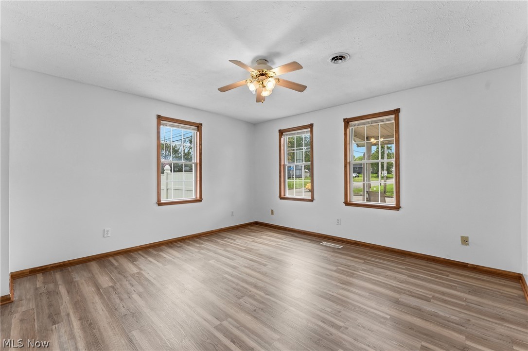 2906 Lincoln Way NW Massillon OH 44647