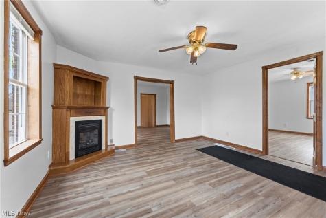2906 Lincoln Way NW Massillon OH 44647