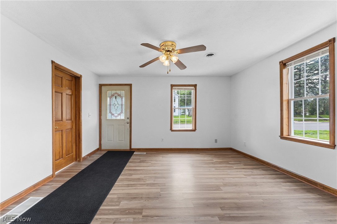 2906 Lincoln Way NW Massillon OH 44647