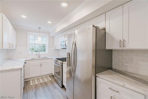3710 Strandhill Road Shaker Heights OH 44122