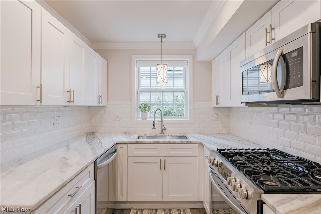 3710 Strandhill Road Shaker Heights OH 44122