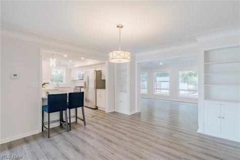 3710 Strandhill Road Shaker Heights OH 44122