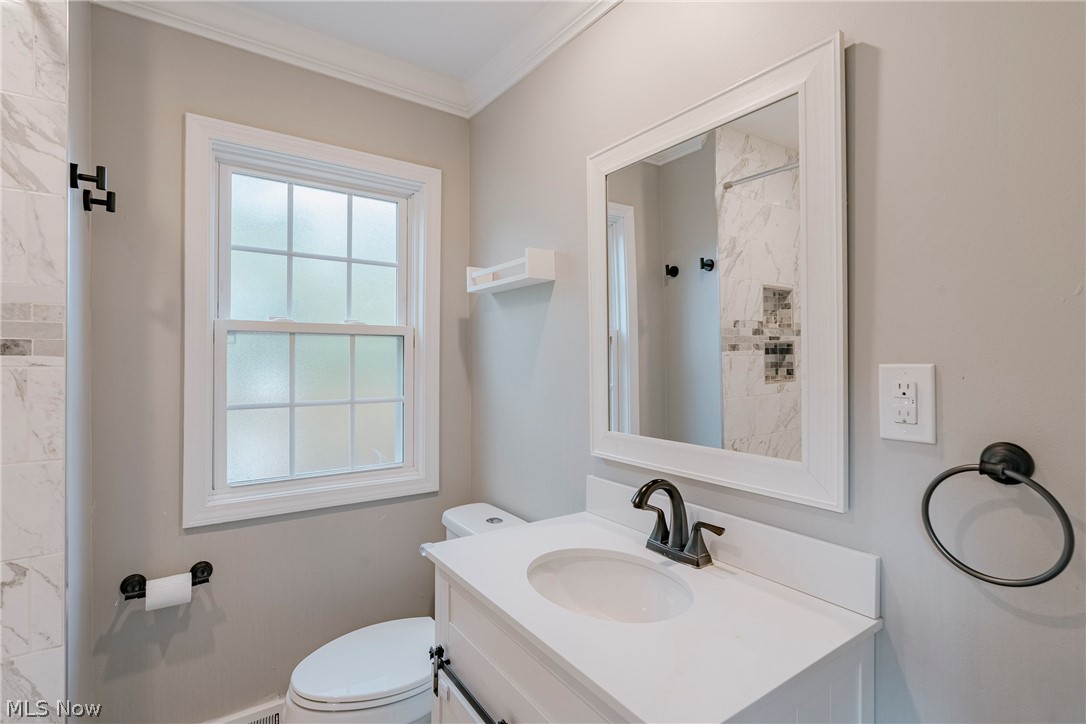 3710 Strandhill Road Shaker Heights OH 44122