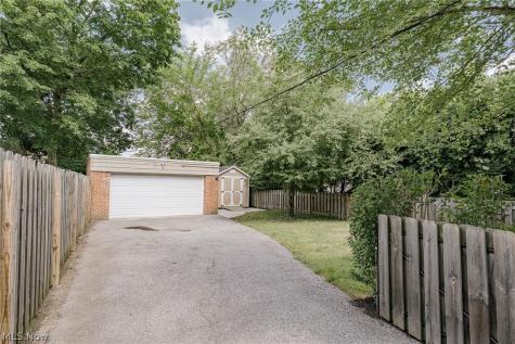 3710 Strandhill Road Shaker Heights OH 44122