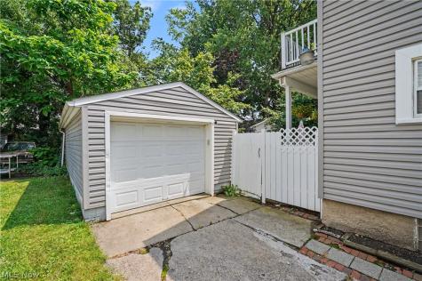 1263 Beardsley Street Akron OH 44301