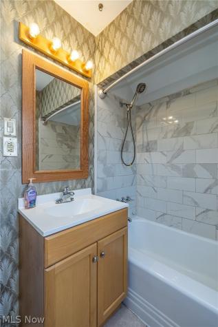 831 Sable Road Cleveland OH 44119