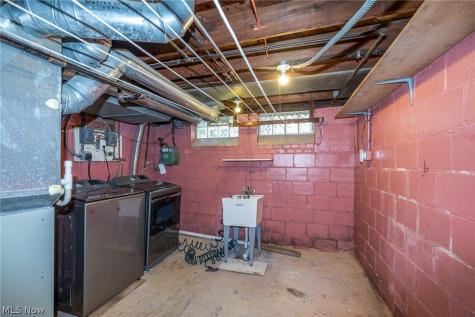 831 Sable Road Cleveland OH 44119