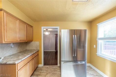 831 Sable Road Cleveland OH 44119
