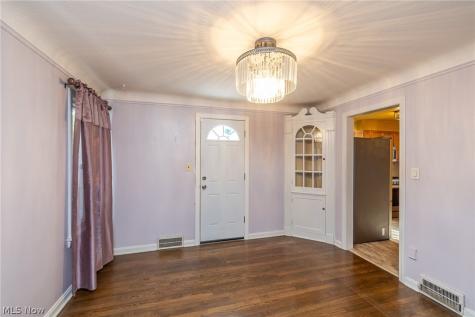 831 Sable Road Cleveland OH 44119