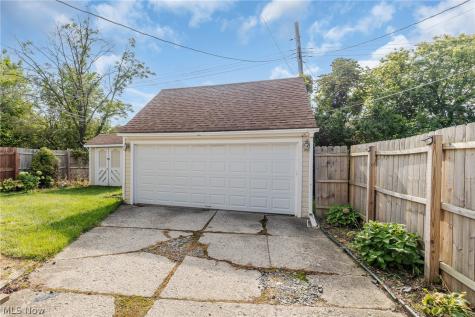 831 Sable Road Cleveland OH 44119