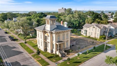 403 E Adams Street Sandusky OH 44870