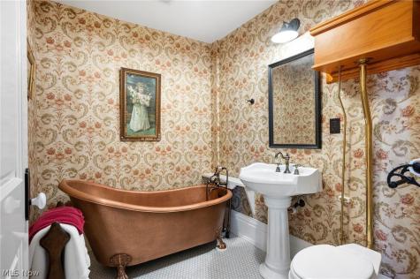 403 E Adams Street Sandusky OH 44870
