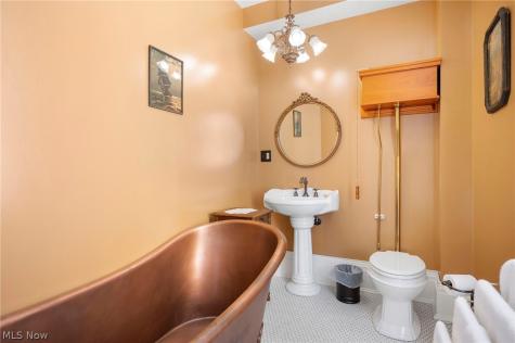 403 E Adams Street Sandusky OH 44870