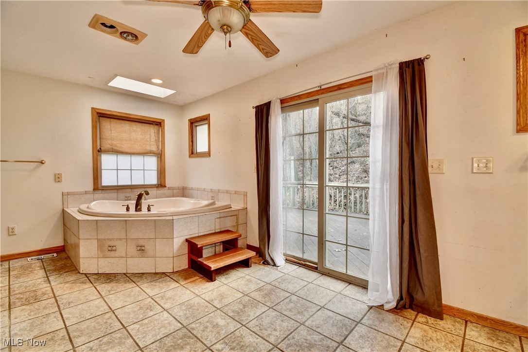 1451 Ridge Road NE New Philadelphia OH 44663