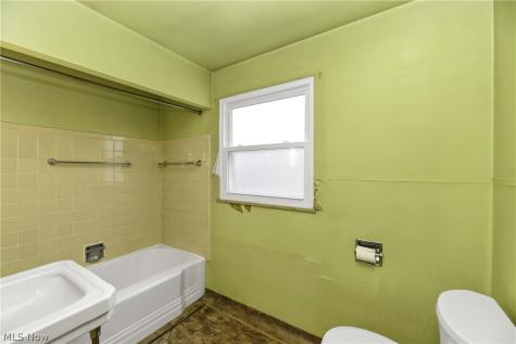 2765 Wagar Road Rocky River OH 44116