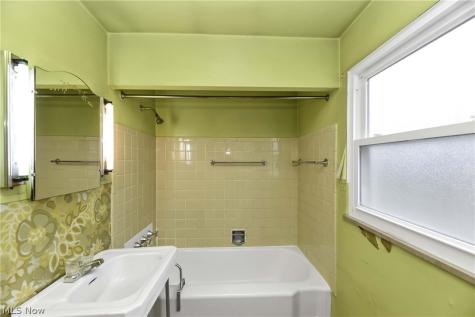 2765 Wagar Road Rocky River OH 44116