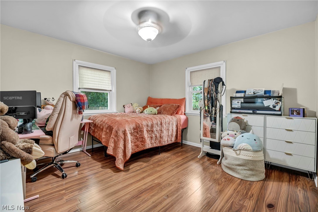 33 Devonshire Drive Akron OH 44312