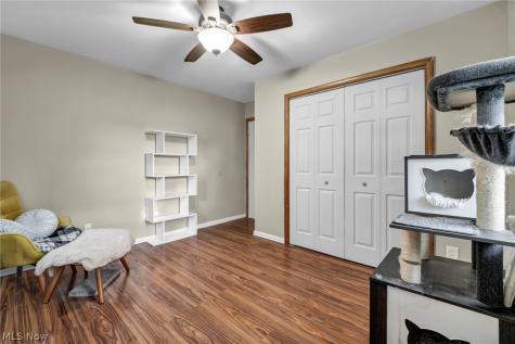 33 Devonshire Drive Akron OH 44312