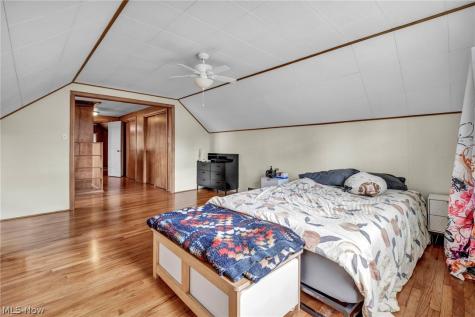 33 Devonshire Drive Akron OH 44312