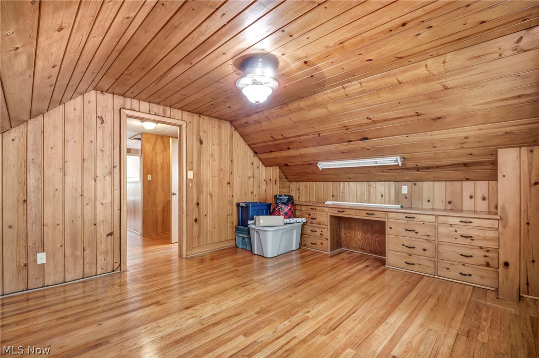 33 Devonshire Drive Akron OH 44312