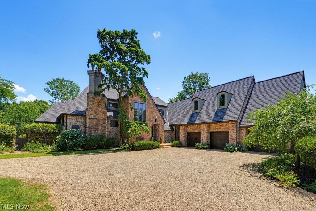 135 W Hines Hill Road Hudson OH 44236