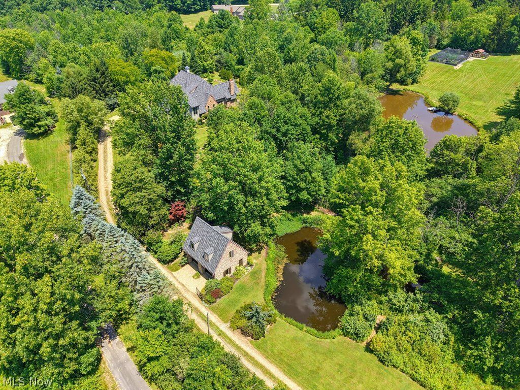 135 W Hines Hill Road Hudson OH 44236