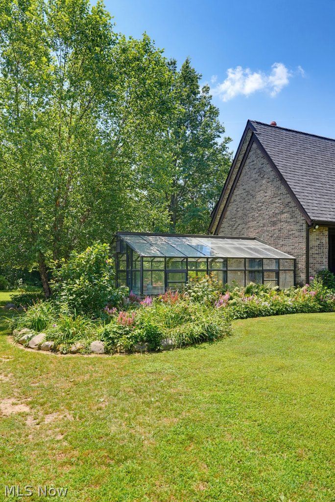 135 W Hines Hill Road Hudson OH 44236