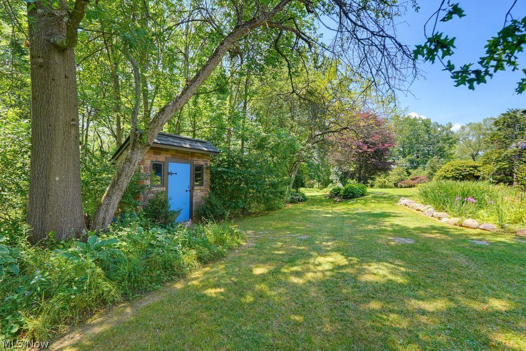 135 W Hines Hill Road Hudson OH 44236