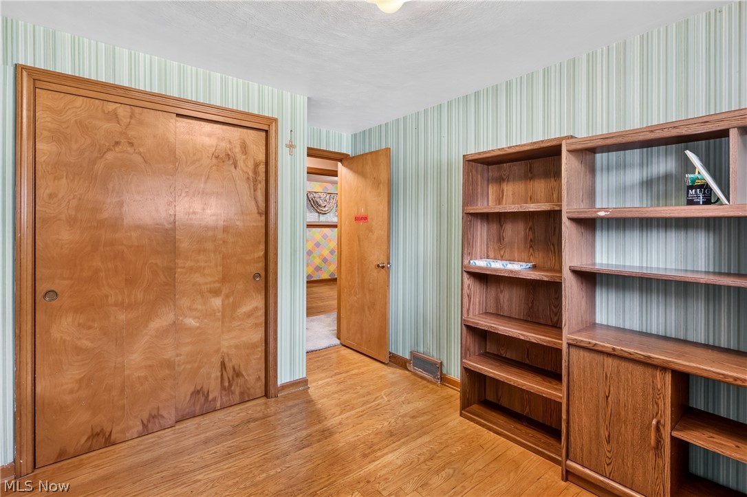 114 Joan Circle Campbell OH 44405