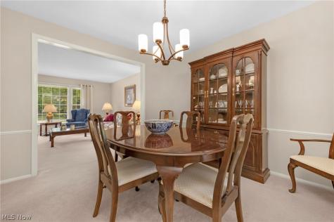 2808 W Asplin Drive Rocky River OH 44116