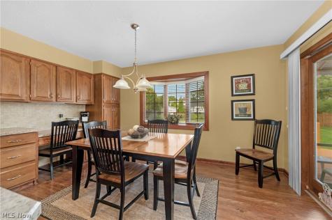 2808 W Asplin Drive Rocky River OH 44116