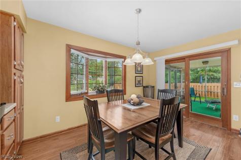 2808 W Asplin Drive Rocky River OH 44116