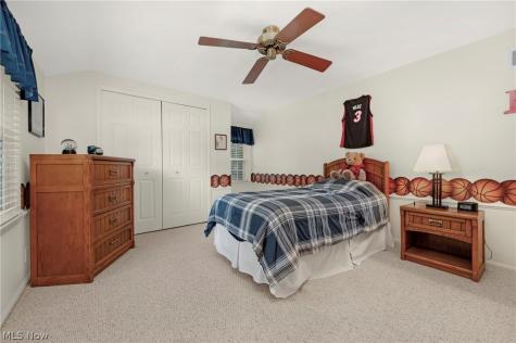2808 W Asplin Drive Rocky River OH 44116