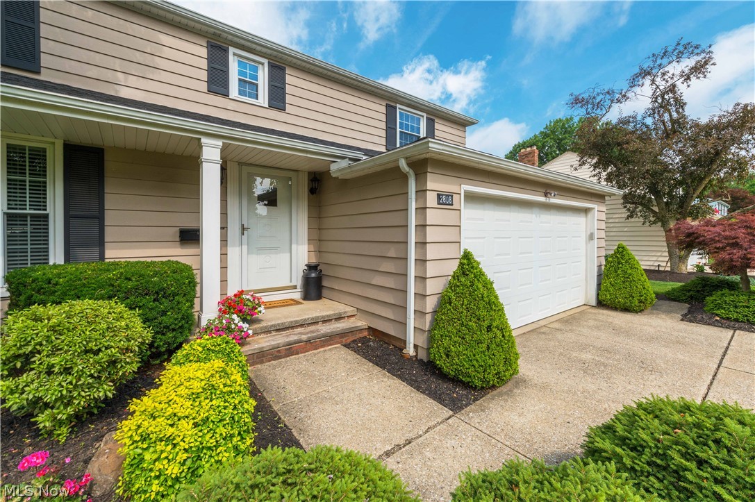2808 W Asplin Drive Rocky River OH 44116
