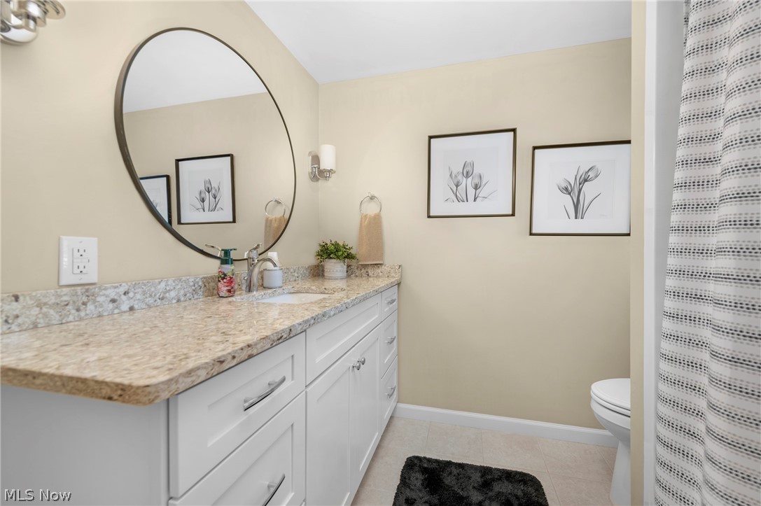 2808 W Asplin Drive Rocky River OH 44116