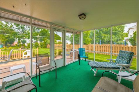 2808 W Asplin Drive Rocky River OH 44116