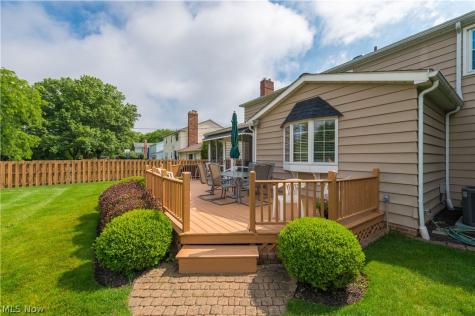 2808 W Asplin Drive Rocky River OH 44116