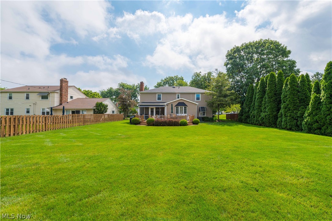 2808 W Asplin Drive Rocky River OH 44116
