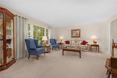 2808 W Asplin Drive Rocky River OH 44116