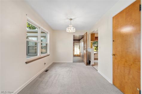 154 Hilltop Drive NW Canton OH 44708