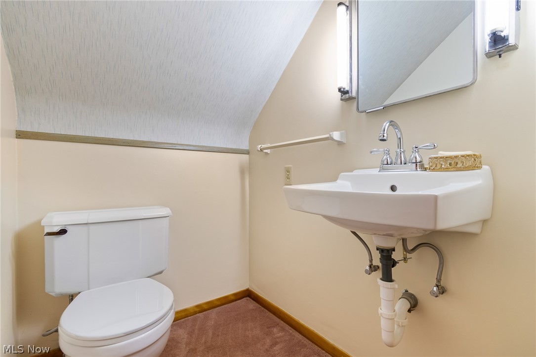 154 Hilltop Drive NW Canton OH 44708